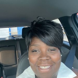 Meet your Posher, Pennie